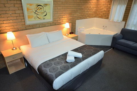 Tropicana Motor Inn - Accommodation Gold Coast 5