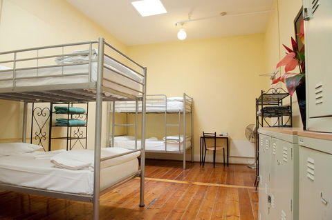 Hotel Claremont Guest House - 1 Gold Coast 37