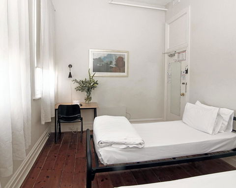 Hotel Claremont Guest House - 1 Gold Coast 11