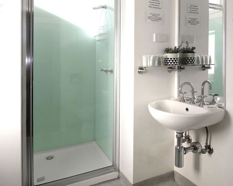 Hotel Claremont Guest House - 1 Gold Coast 7