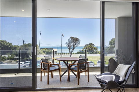 Blairgowrie Apartment 1 - On The Beach - Accommodation Gold Coast 0