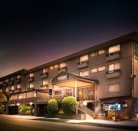 Crest on Barkly Hotel - Gold Coast 4U