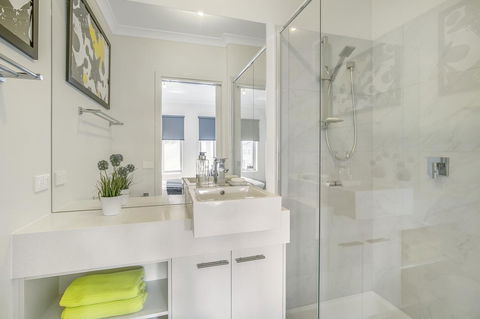 Marina Beach - Accommodation Gold Coast 1