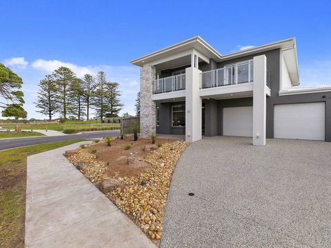 Bunya By The Sea - Accommodation Gold Coast 0