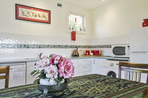 Black Dolphin Beach Penthouse - Accommodation Gold Coast 17
