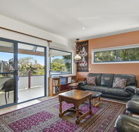 Black Dolphin Beach Penthouse - Accommodation Gold Coast
