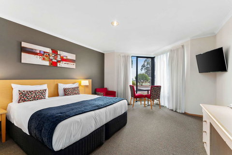 Quality Inn & Suites Traralgon - Accommodation Gold Coast 3