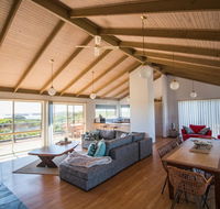 Sunsets on Martyrs Beach House - Ocean Views - Accommodation Gold Coast