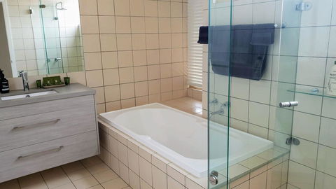 Number 9 Leisure Stay - Accommodation Gold Coast 12