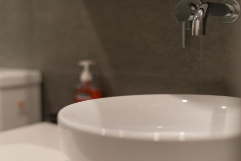 Guest House In Melbourne - Gold Coast 4U 14
