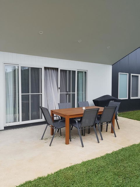 Wayamba - Accommodation Gold Coast 6