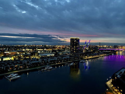 JC Waterfront Apartments On Collins - Accommodation Gold Coast 12