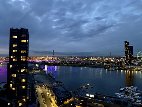 JC Waterfront Apartments On Collins - Accommodation Gold Coast 10