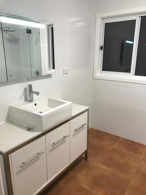 The Hill House - Accommodation Gold Coast 8