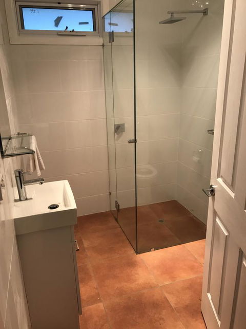The Hill House - Accommodation Gold Coast 5
