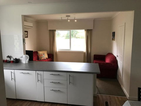 The Hill House - Accommodation Gold Coast 4