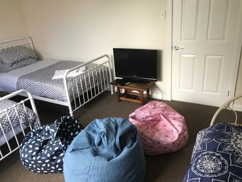 The Hill House - Accommodation Gold Coast 6