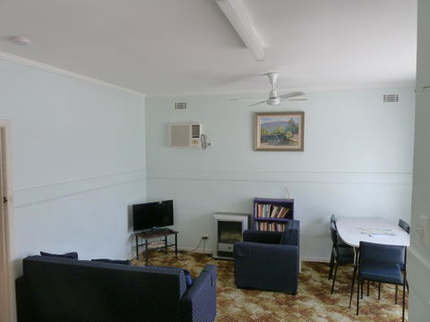 Beachcomber Holiday Units - Accommodation Gold Coast 32