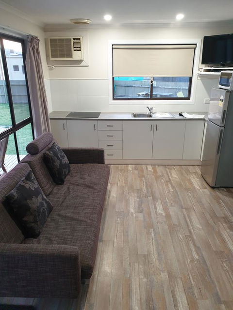 Beachcomber Holiday Units - Accommodation Gold Coast 3