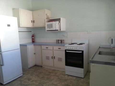 Beachcomber Holiday Units - Accommodation Gold Coast 38