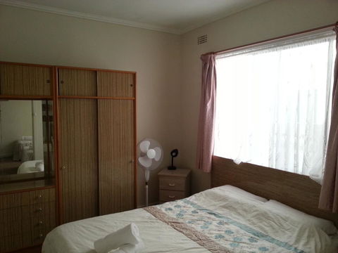 Beachcomber Holiday Units - Accommodation Gold Coast 30
