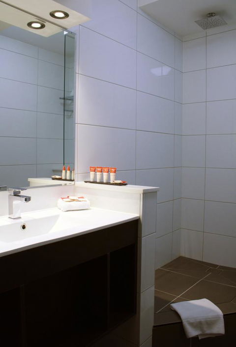Hotel Grand Chancellor Melbourne - 1 Gold Coast 10