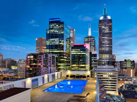 Hotel Grand Chancellor Melbourne - 1 Gold Coast 0