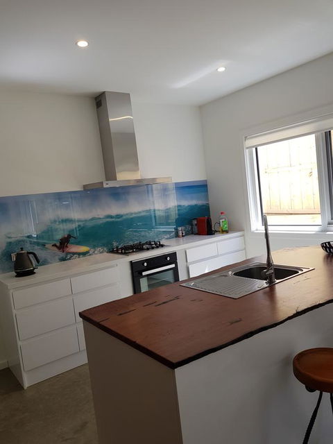 Zeally Bay Stay Deep Ocean - Gold Coast 4U 1