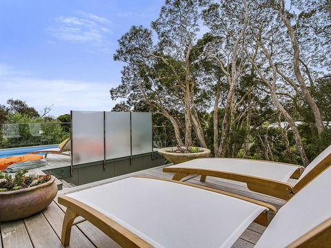 Lansdowne Villa - With Swimming Pool - Accommodation Gold Coast 10