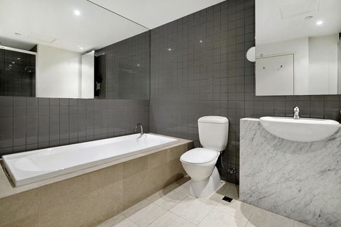 ULTIQA Little Collins (located At The Hero Apartment Building) - Accommodation Gold Coast 18