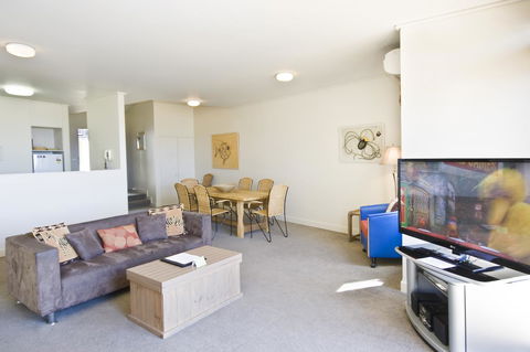 Lornebeach Apartments - Accommodation Gold Coast 35