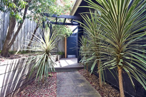 Lornebeach Apartments - Accommodation Gold Coast 39