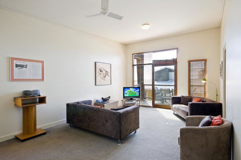 Lornebeach Apartments - Accommodation Gold Coast 44