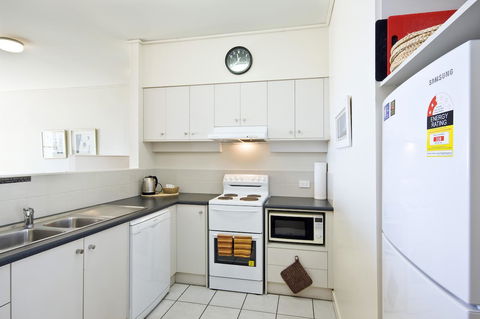 Lornebeach Apartments - Accommodation Gold Coast 34