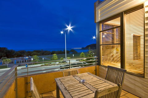 Lornebeach Apartments - Accommodation Gold Coast 2