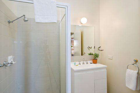 Lornebeach Apartments - Accommodation Gold Coast 13