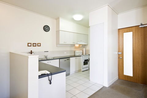 Lornebeach Apartments - Accommodation Gold Coast 29