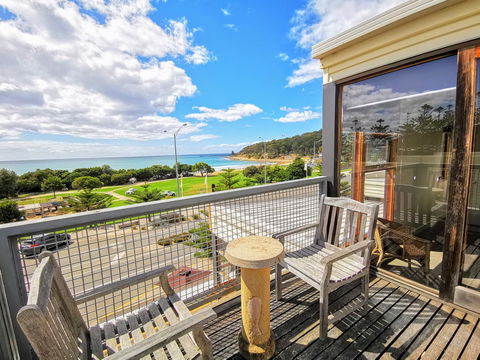 Lornebeach Apartments - Accommodation Gold Coast 0