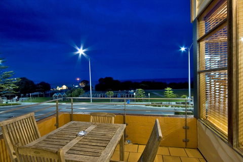 Lornebeach Apartments - Accommodation Gold Coast 17