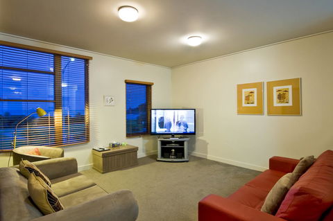 Lornebeach Apartments - Accommodation Gold Coast 9