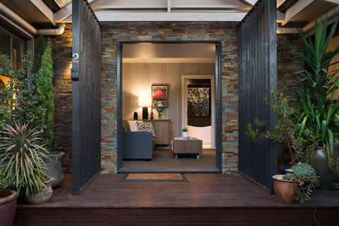 East Street Daylesford - Accommodation Gold Coast 6