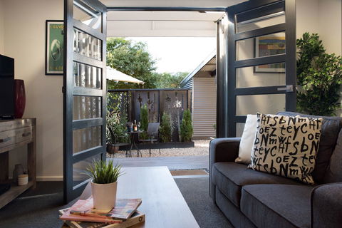 East Street Daylesford - Accommodation Gold Coast 12