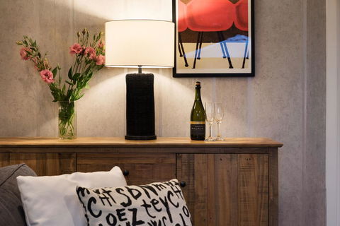 East Street Daylesford - Accommodation Gold Coast 1