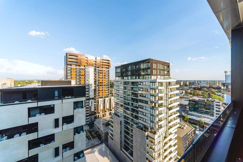 Pride Manor South Yarra - 1 Gold Coast 6