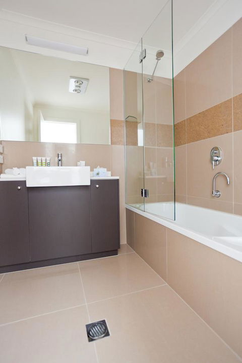 Bairnsdale International - Accommodation Gold Coast 4