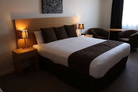 Bairnsdale International - Accommodation Gold Coast 11