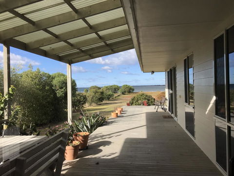 Eagle Bay Views - Gold Coast 4U 0