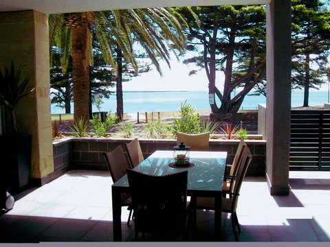 C-Scape Water Front Apartment - Accommodation Gold Coast 0