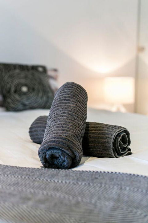 Complete Host The River Apartments - Gold Coast 4U 9