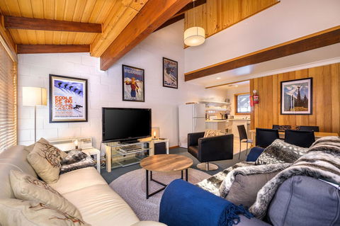 FOUNTAINS 3, Mount Hotham - Accommodation Gold Coast 1